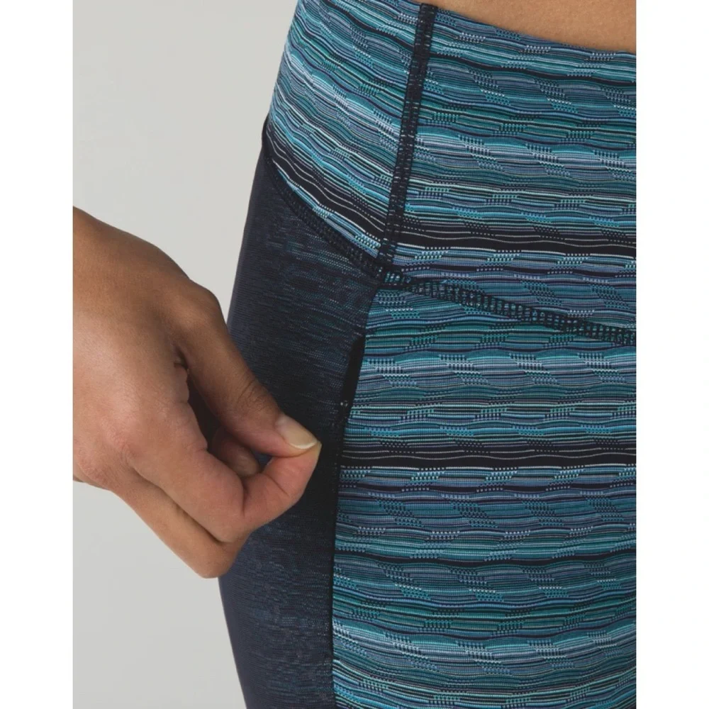 Lululemon Stop At Nothing Crop Space Dye Twist Naval Blue Peacock Blue 4